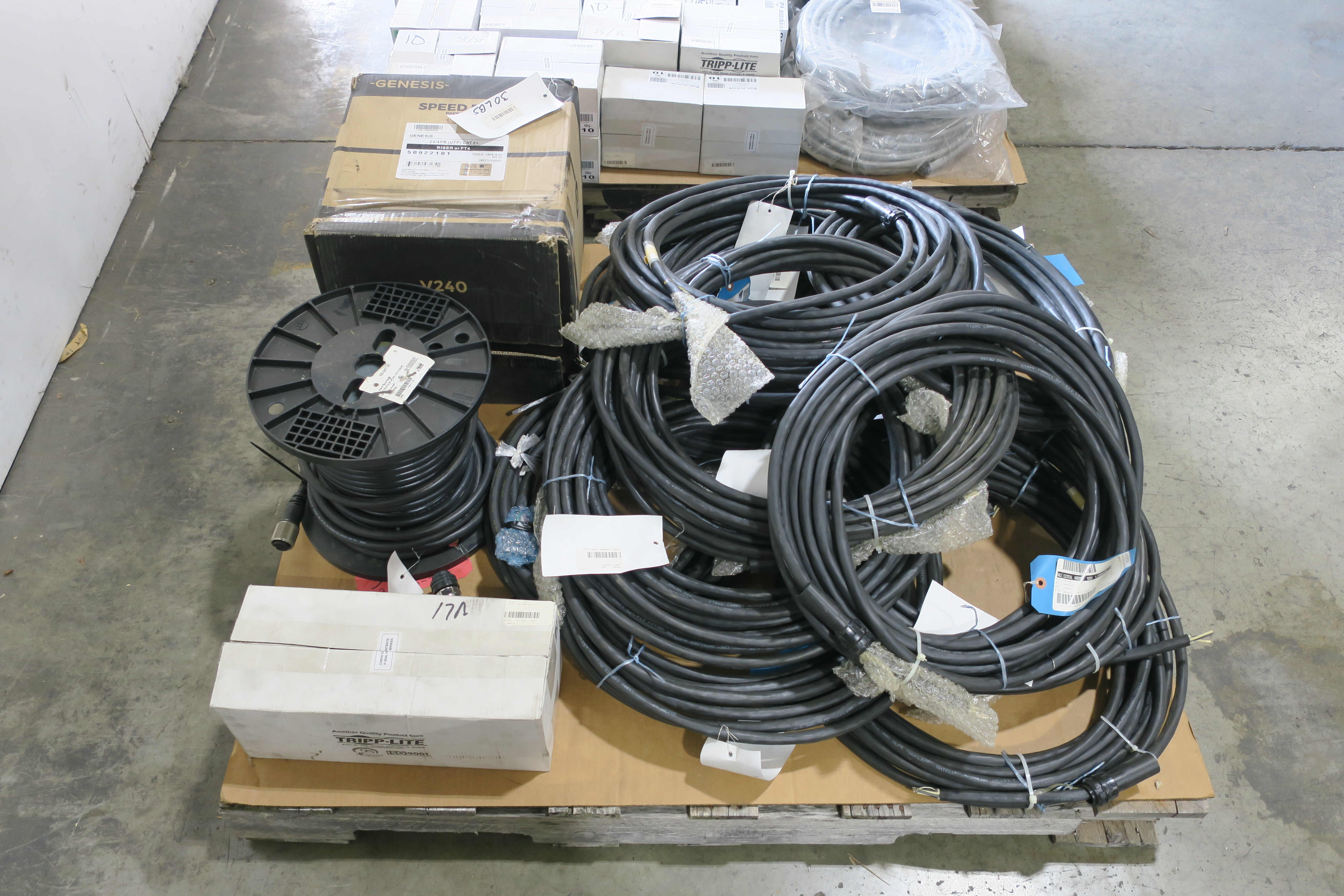 SKU 1784922 - 2 PALLETS OF ASSORTED CORDSETS AND CABLES - CORDSET CABLES