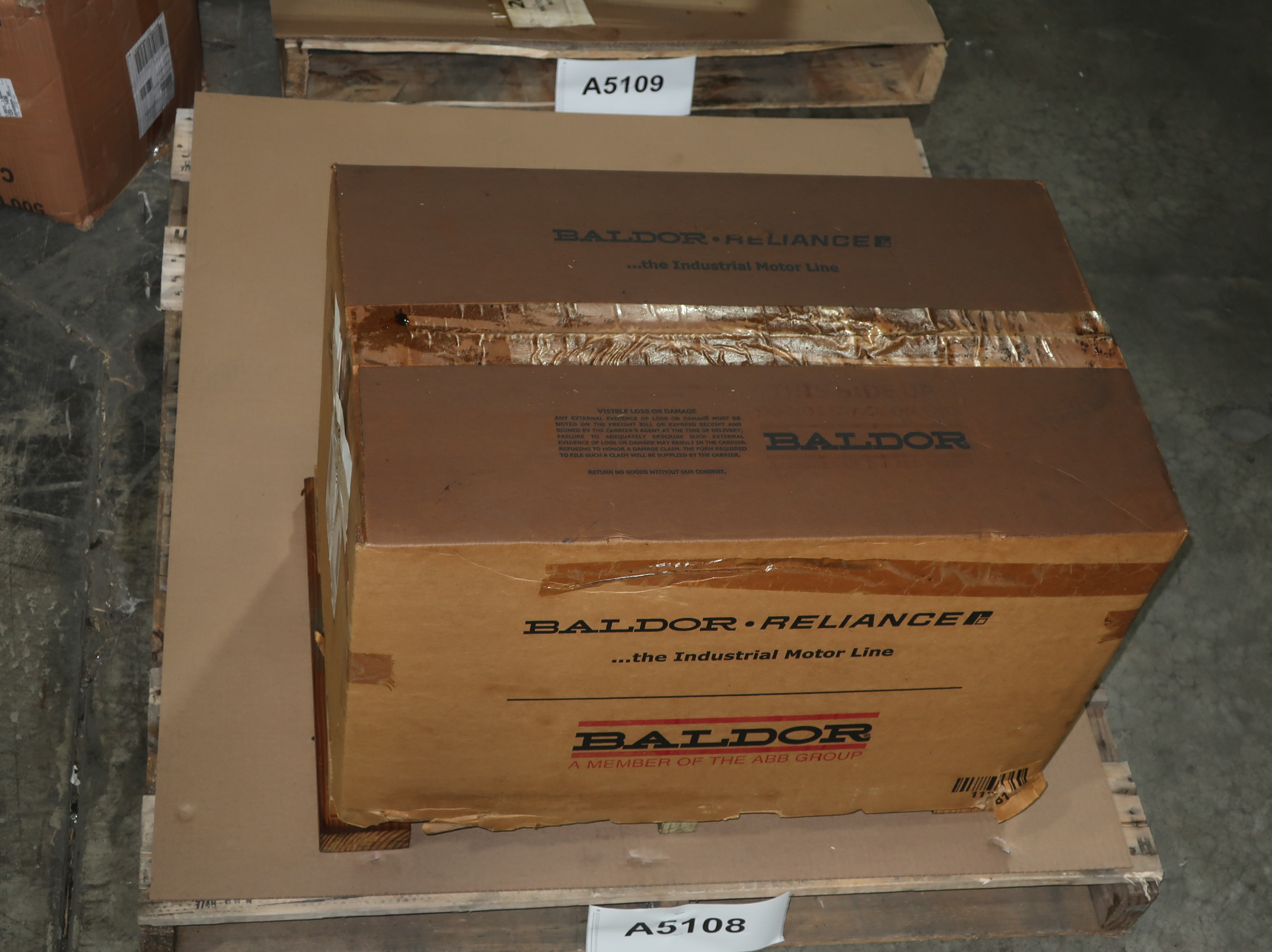 Baldor 7.5 HP Three Phase Motor 213TC 2700 RPM 460 V AC - AC MOTOR