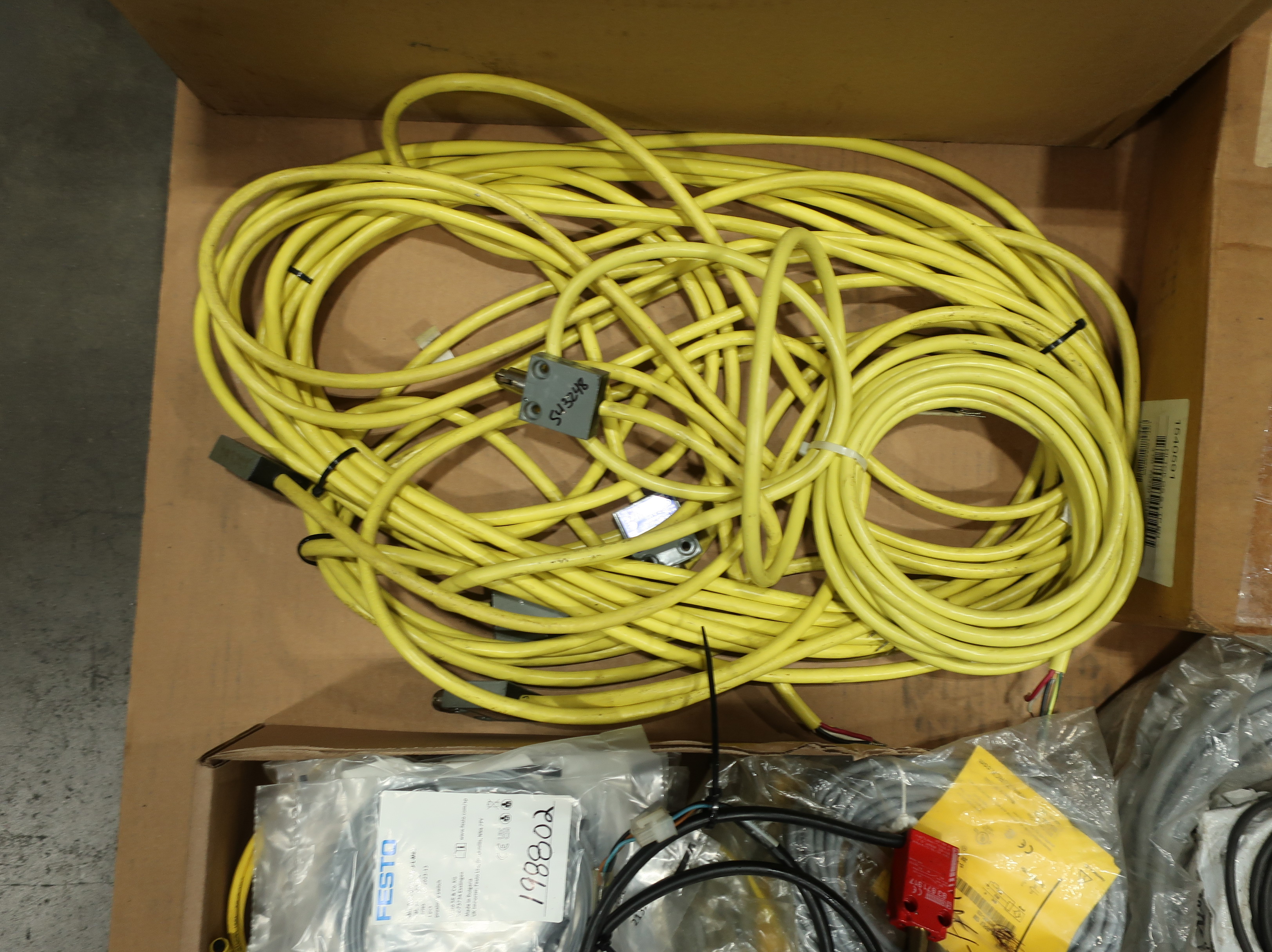 PALLET OF ASSORTED CORDSETS - CORDSET CABLES