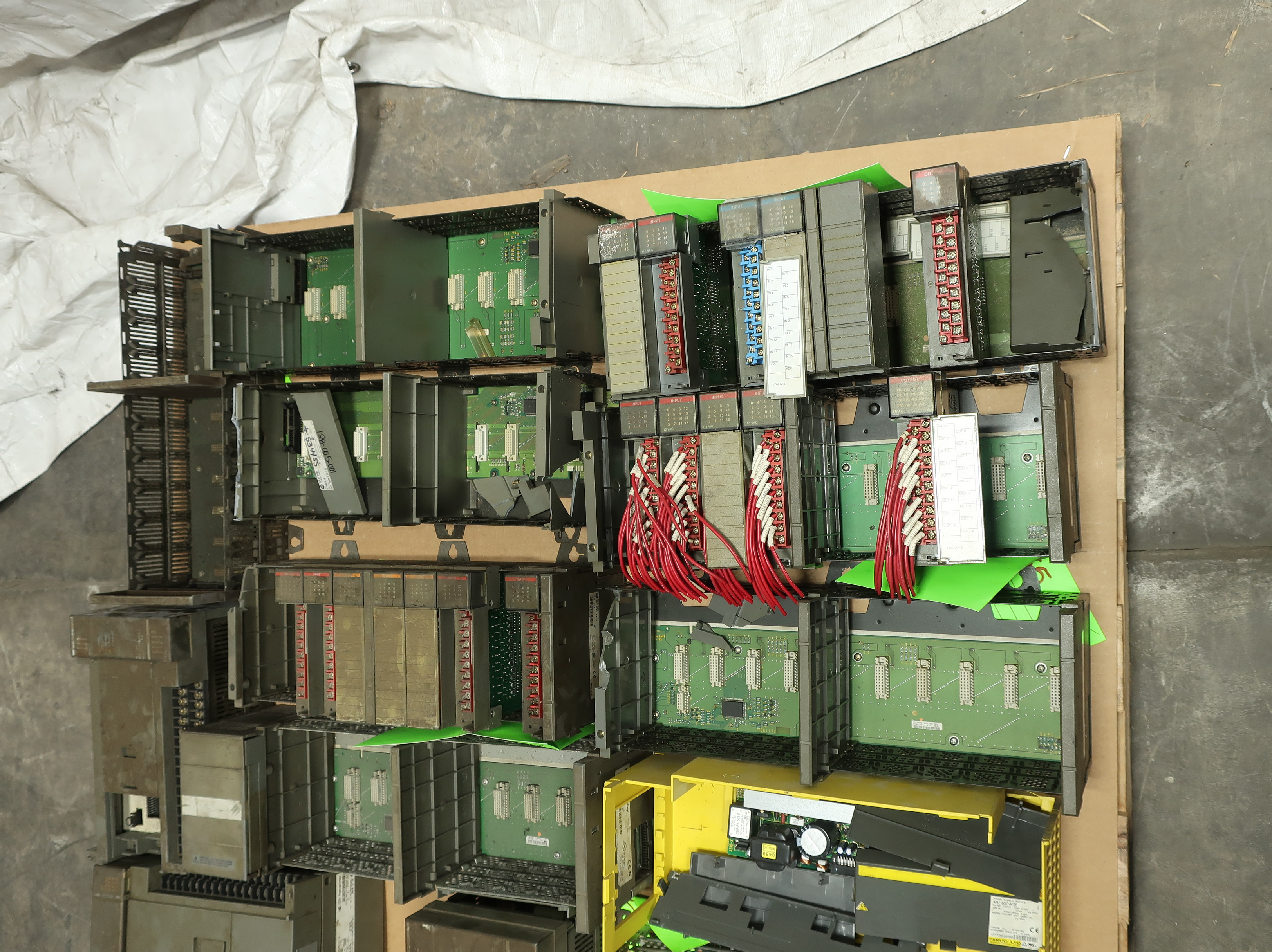 PALLET OF ASSORTED AUTOMATION AND CONTROLS - AUTOMATION & CONTROLS