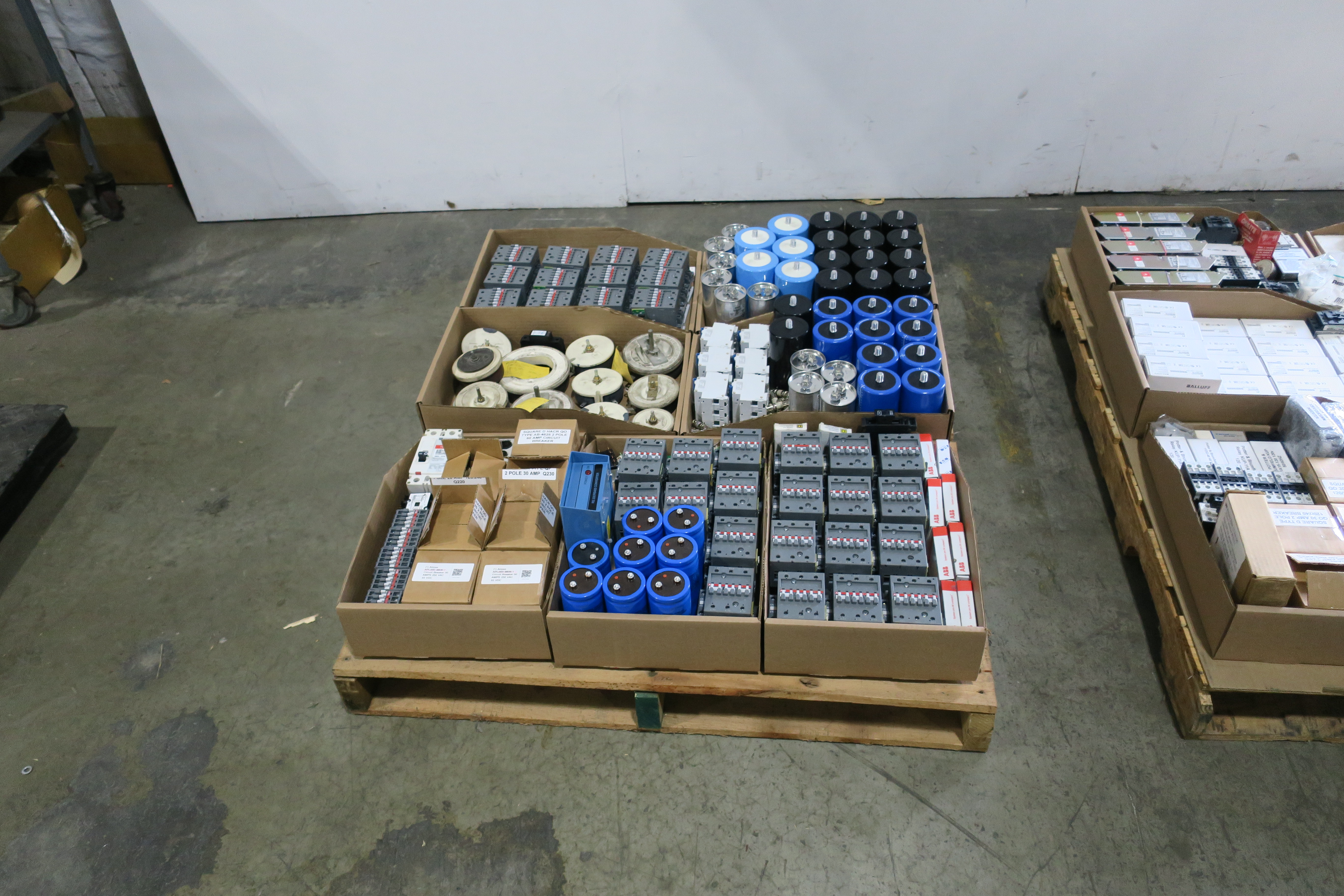 SKU 1784306 - 2 PALLETS OF ASSORTED ELECTRICAL COMPONENTS - ELECTRICAL COMPONENTS