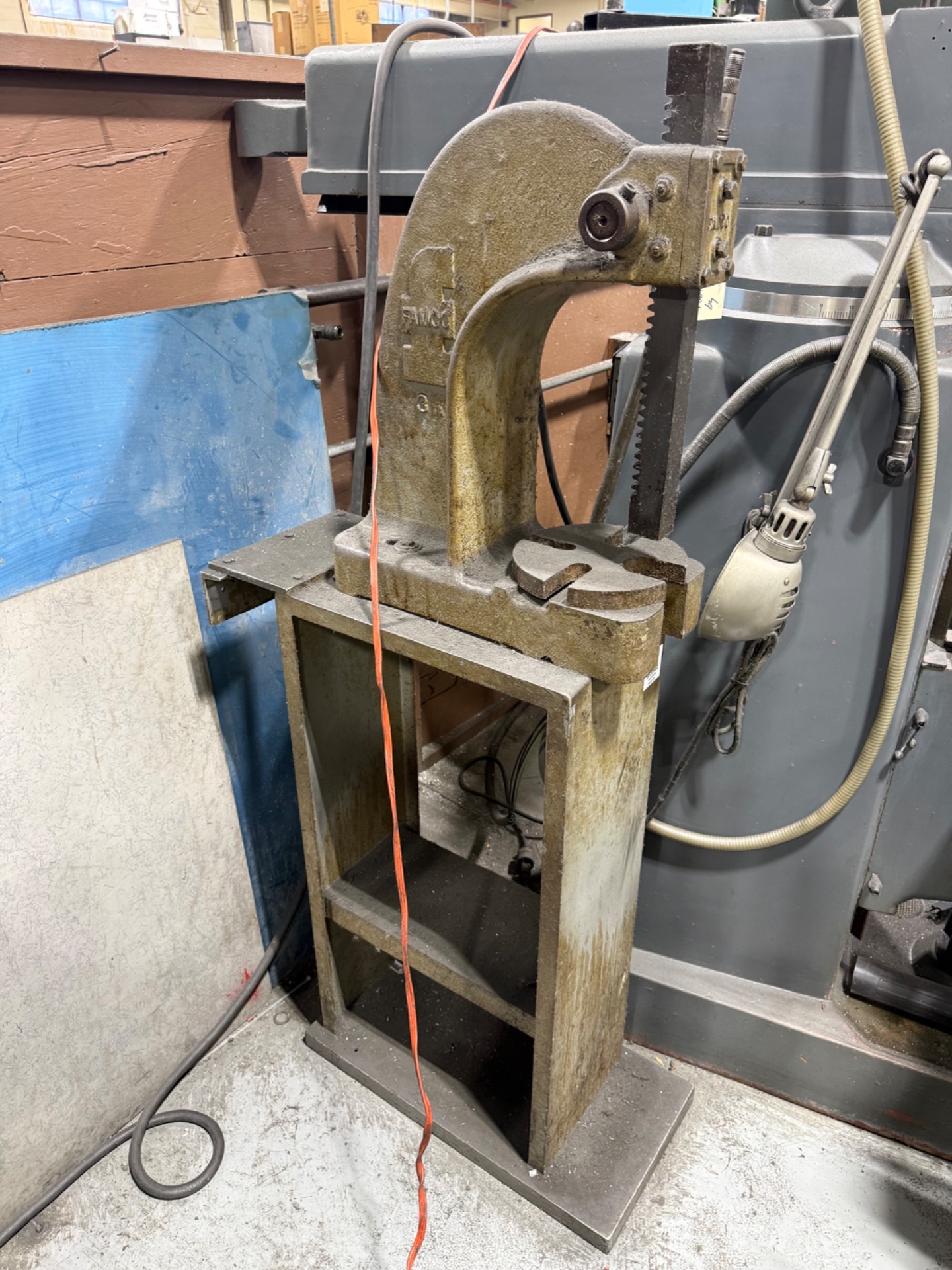 FAMCO NO. 3 ARBOR PRESS WITH STAND - 3TON CAPACITY, 15.0" SWING, 1.5" SQUARE RAM - ARBOR PRESSES