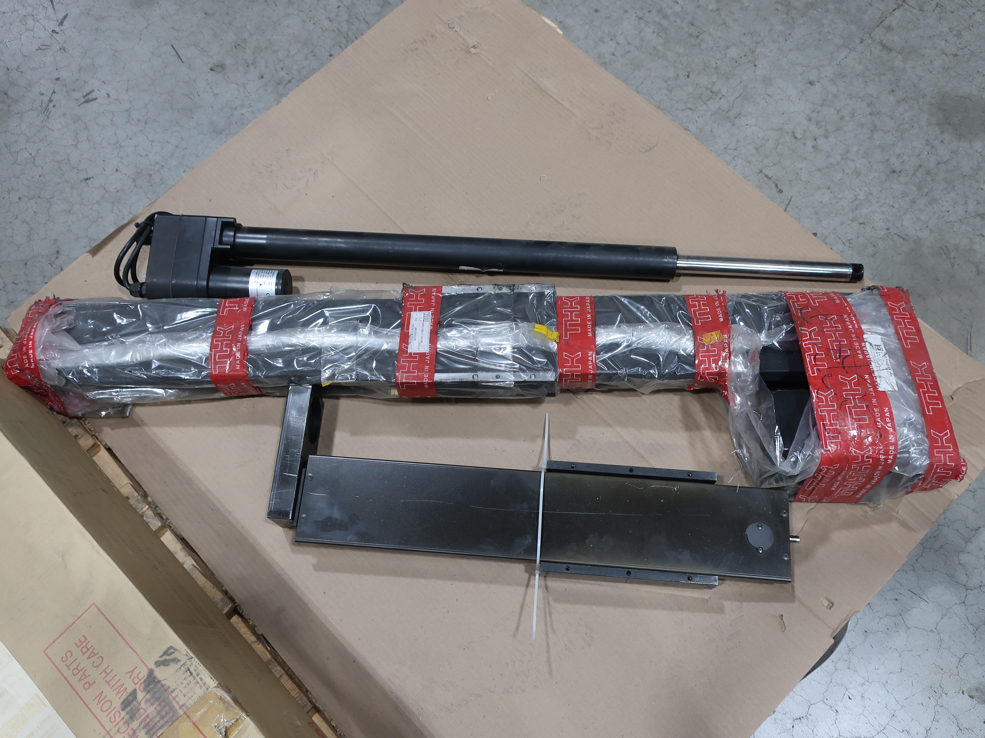 SKU 1785489 - 2 PALLETS OF ASSORTED LINEAR SERVO MOTORS AND ACTUATORS - LINEAR SERVO MOTORS