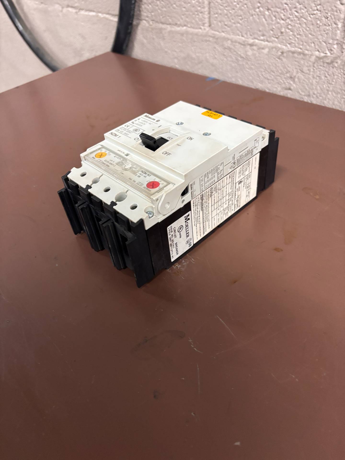 2008 MOELLER NZM N1-A63-NA MOLDED CASE CIRCUIT BREAKER - CIRCUIT BREAKERS