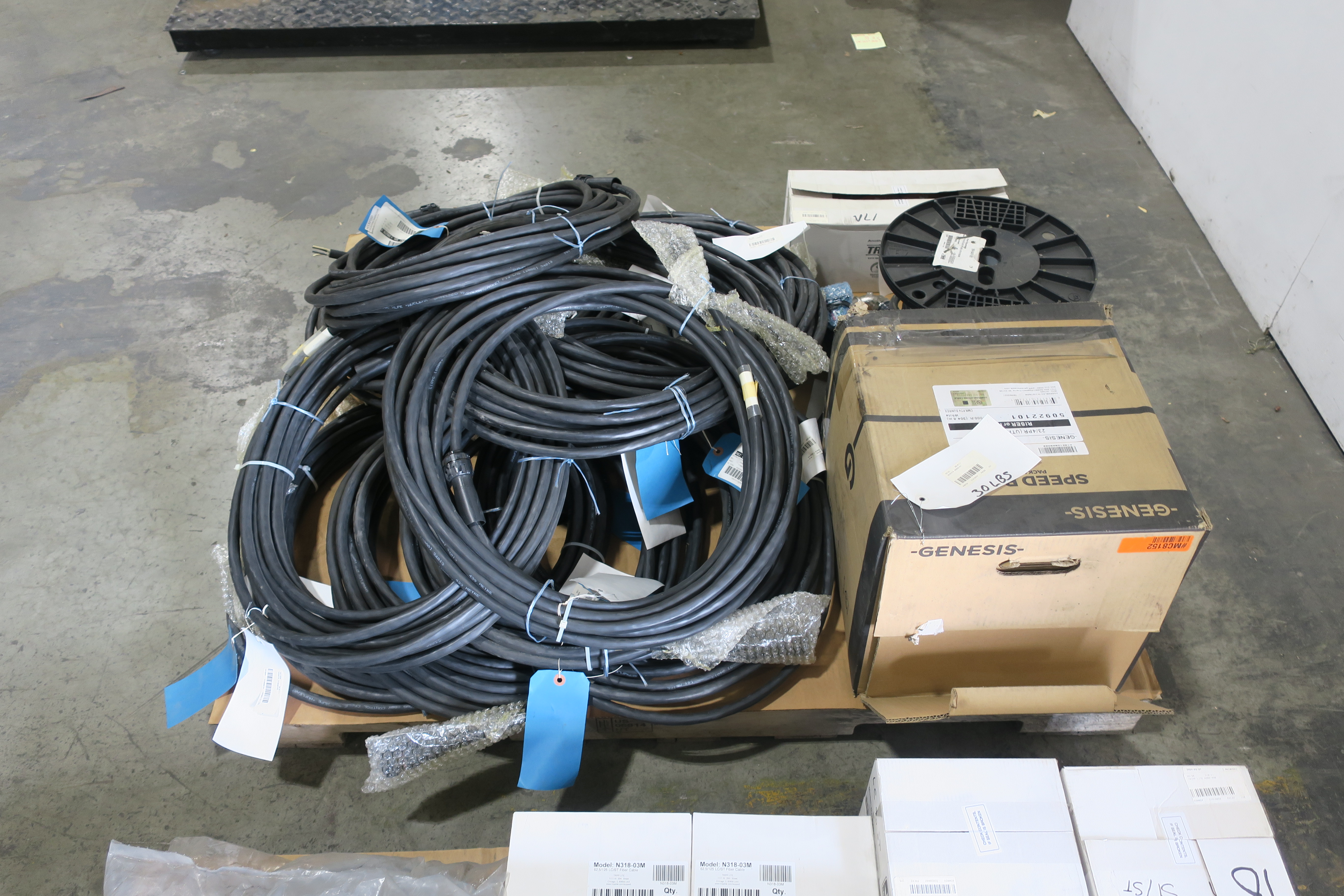 SKU 1784922 - 2 PALLETS OF ASSORTED CORDSETS AND CABLES - CORDSET CABLES