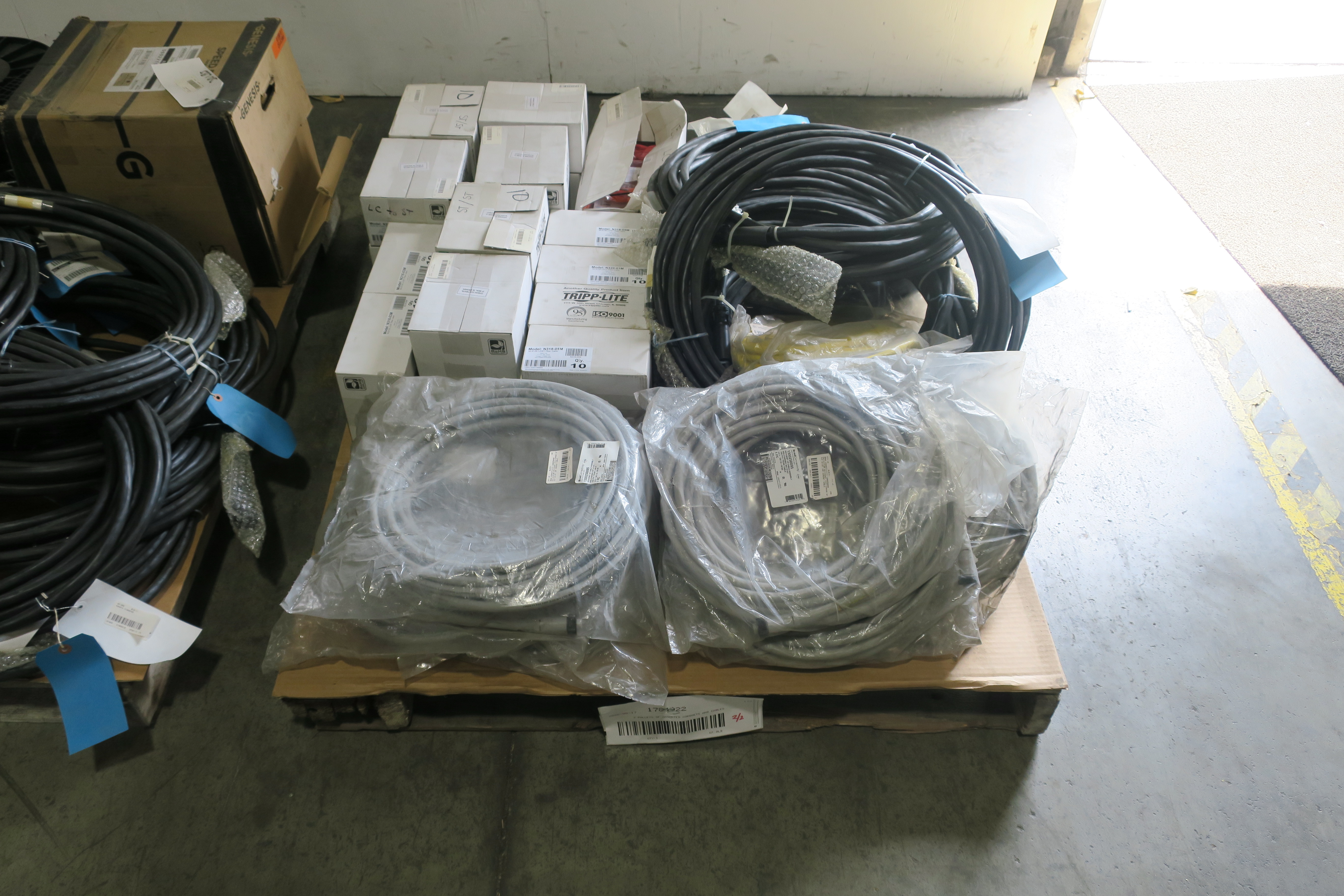SKU 1784922 - 2 PALLETS OF ASSORTED CORDSETS AND CABLES - CORDSET CABLES