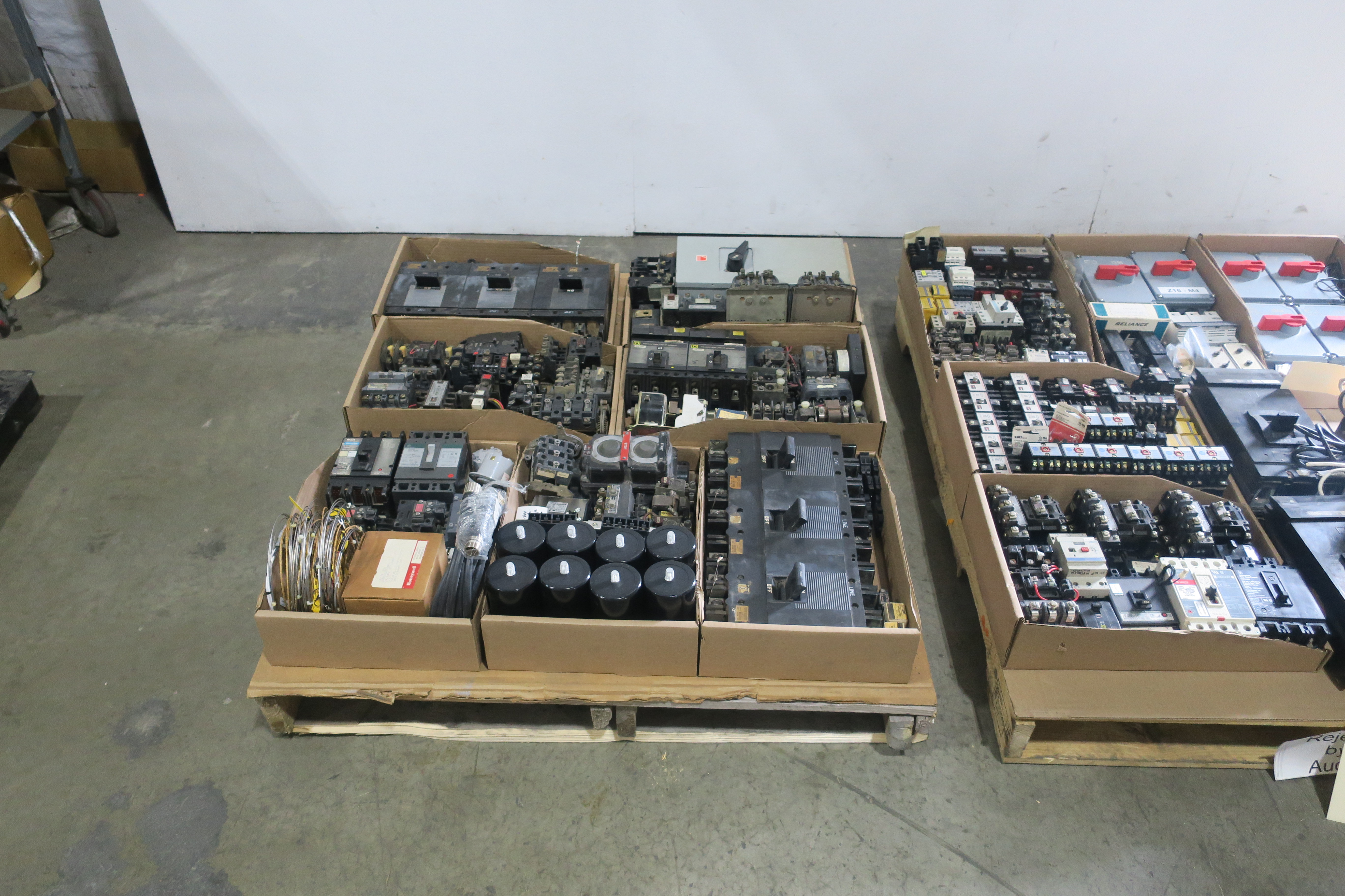 SKU 1786066 - 2 PALLETS OF ASSORTED ELECTRICAL COMPONENTS - ELECTRICAL COMPONENTS