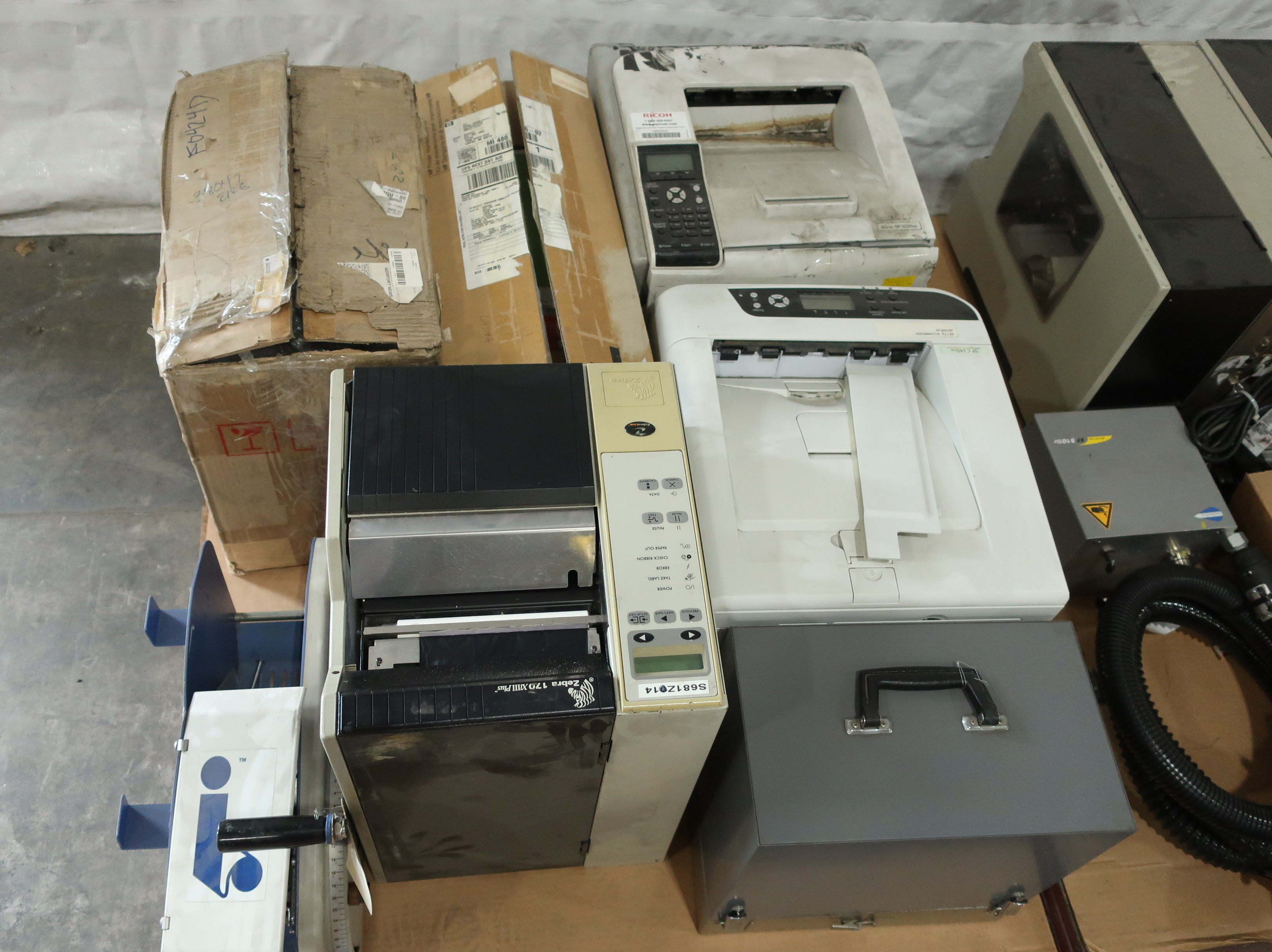 SKU 1777314 - 4 PALLETS OF ASSORTED PACKAGING AND LABELING - PACKAGING