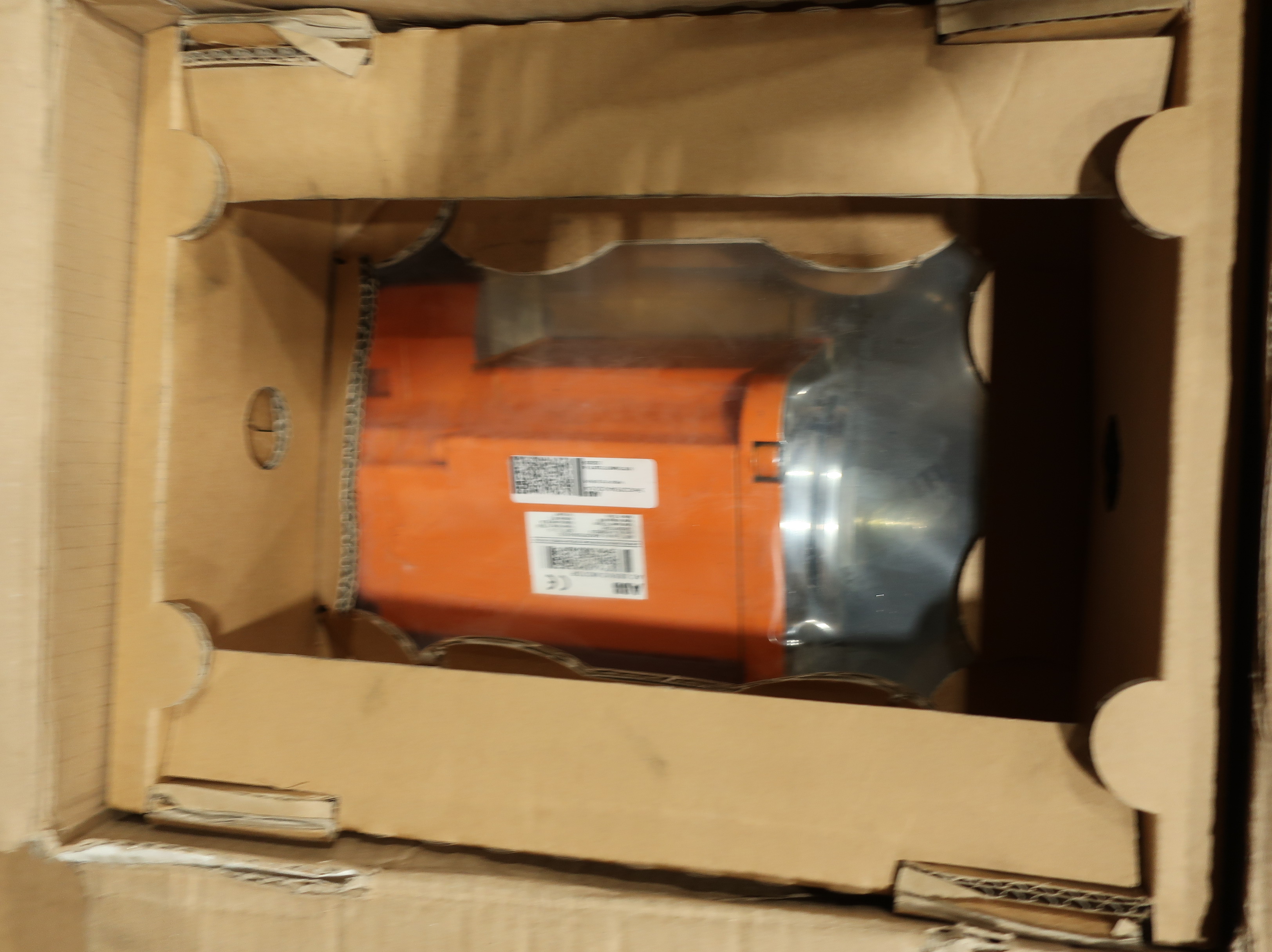 LOT OF 2 ABB SERVO MOTORS - SERVO MOTORS