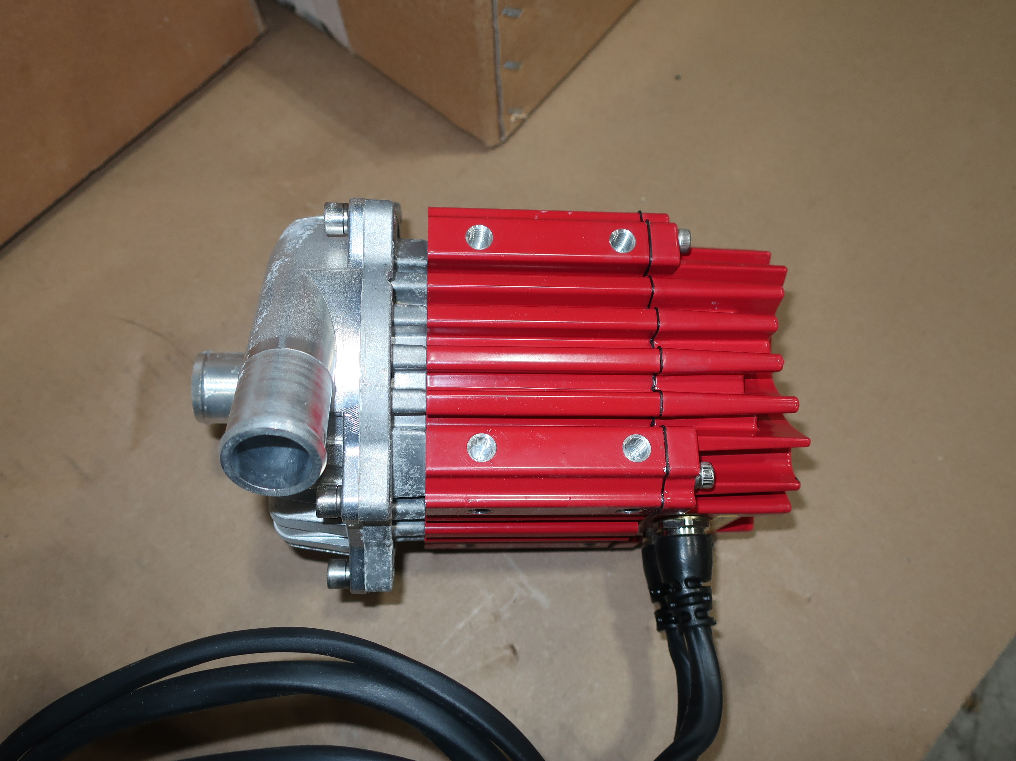 SKU 1775838 - LOT OF 6 GRAYSON WP-6751-101 OEM ELECTRIC WATER PUMPS - PUMPS