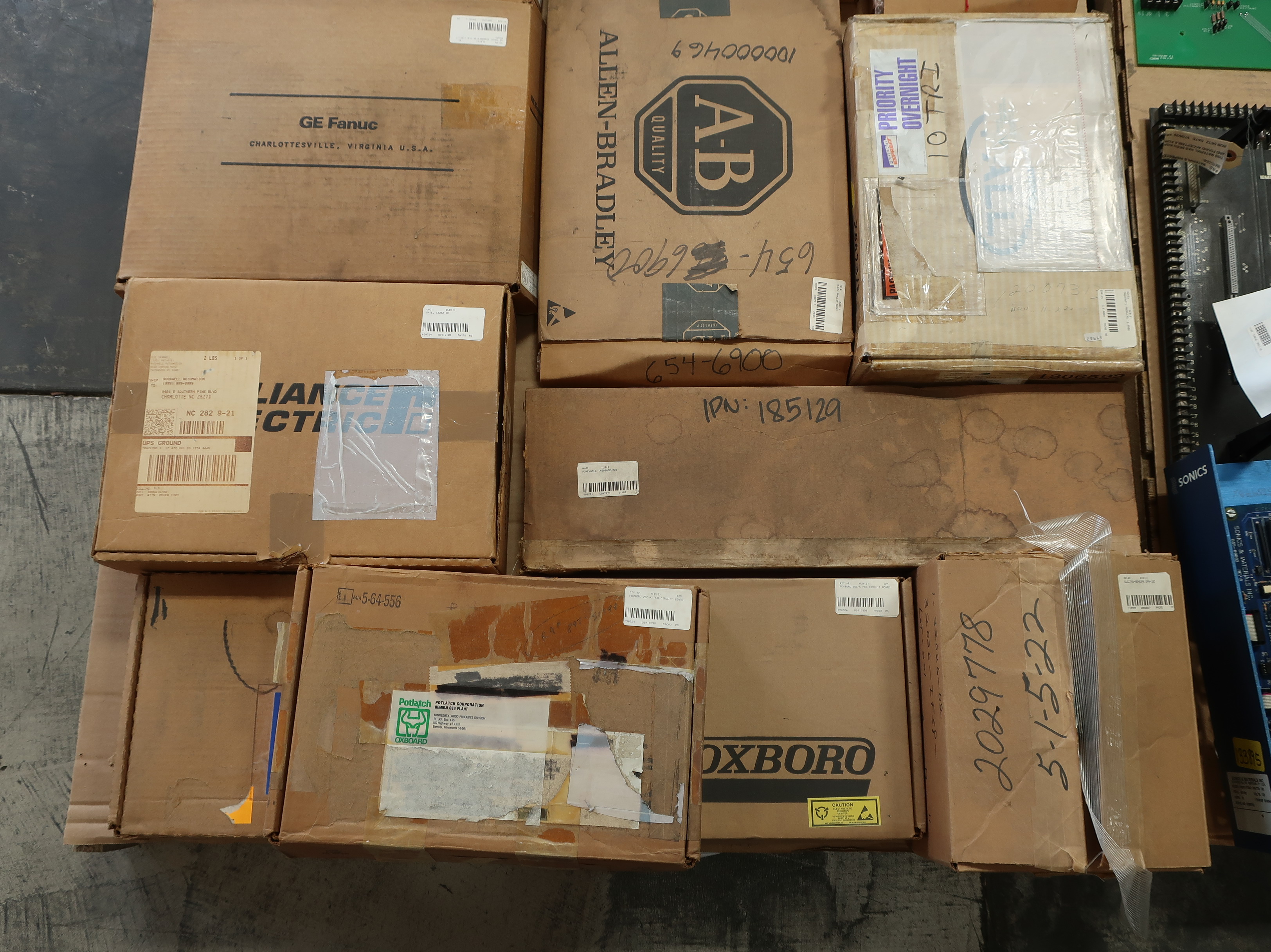 SKU 1773523 - 4 PALLETS OF ASSORTED PCB CIRCUIT BOARDS - PCB CIRCUIT BOARDS