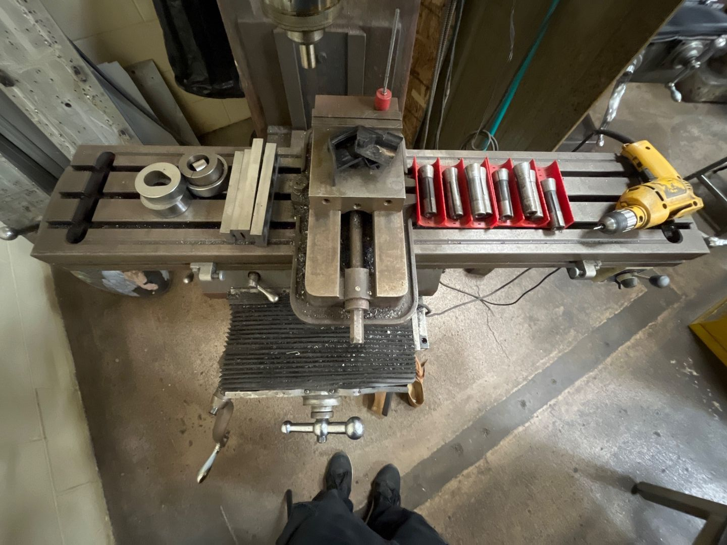 1995 Lilian Machinery 3VHR Vertical Milling Machine - 50" Table, 4200 RPM, 3 HP - VERTICAL MILLING MACHINES