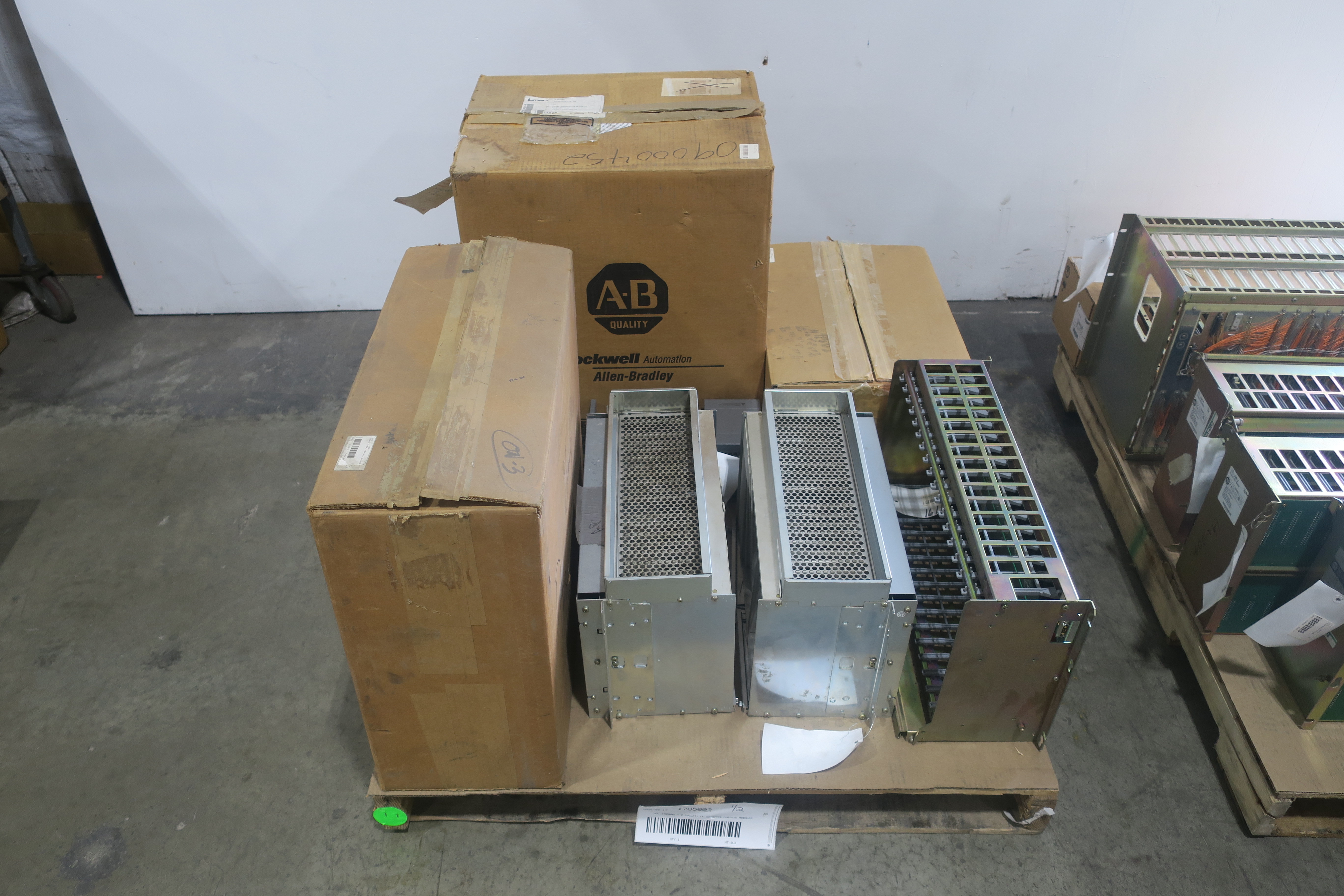 SKU 1785002 - 2 PALLETS OF ASSORTED CHASSIS MODULES - AUTOMATION & CONTROLS