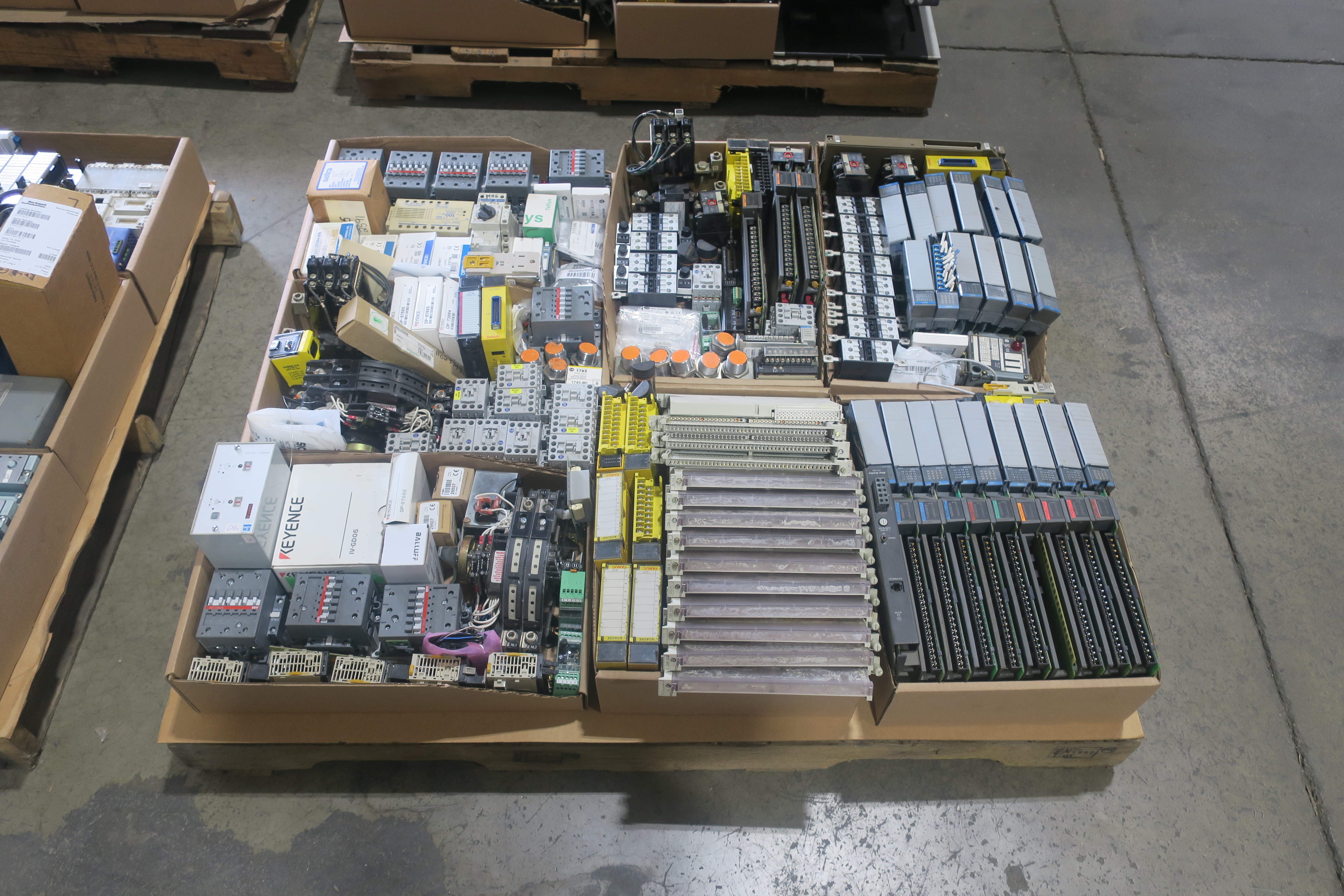 SKU 1785476 - 4 PALLETS OF ASSORTED AUTOMATION - AUTOMATION & CONTROLS