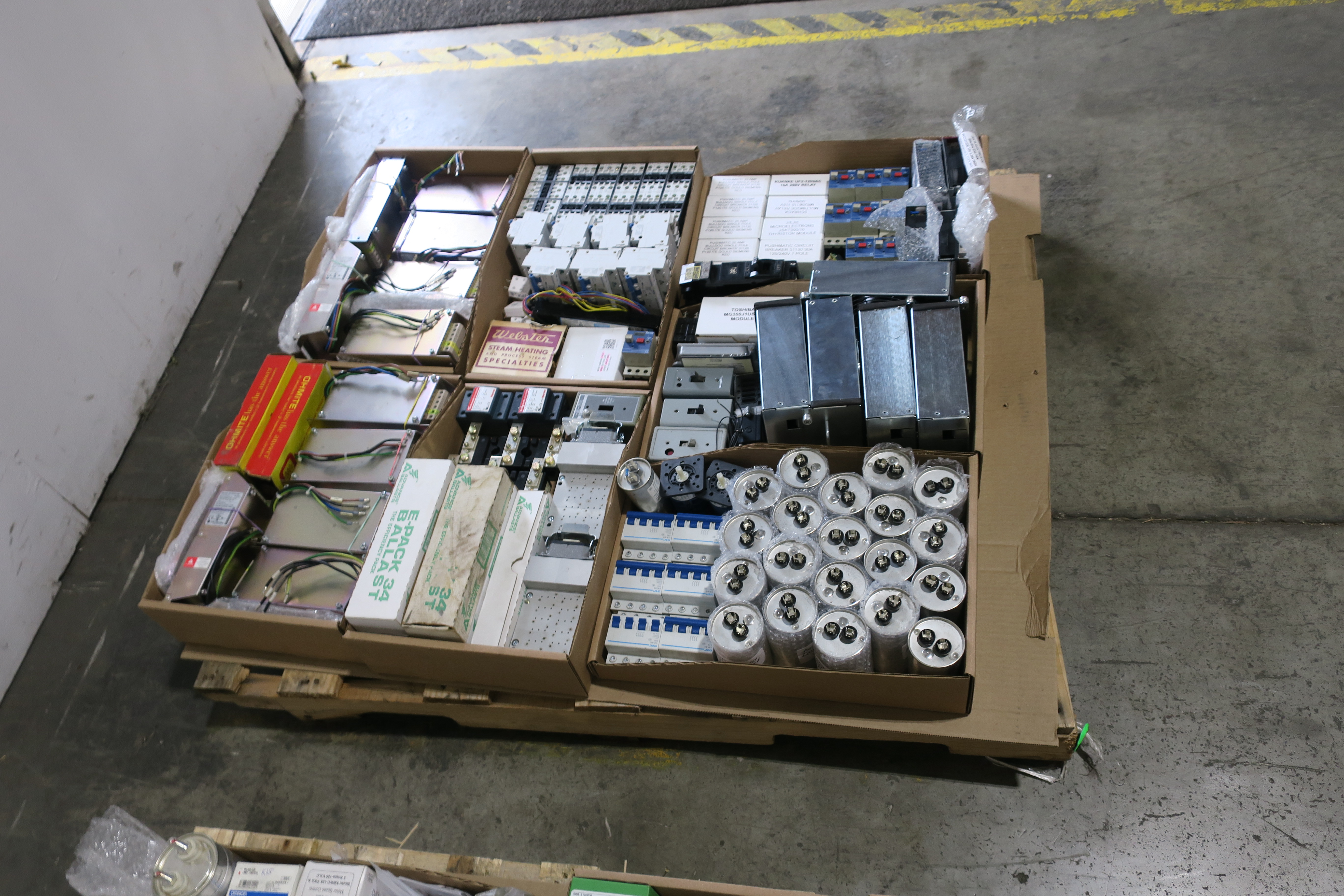 SKU 1784097 - 2 PALLETS OF ASSORTED ELECTRICAL COMPONENTS - ELECTRICAL COMPONENTS