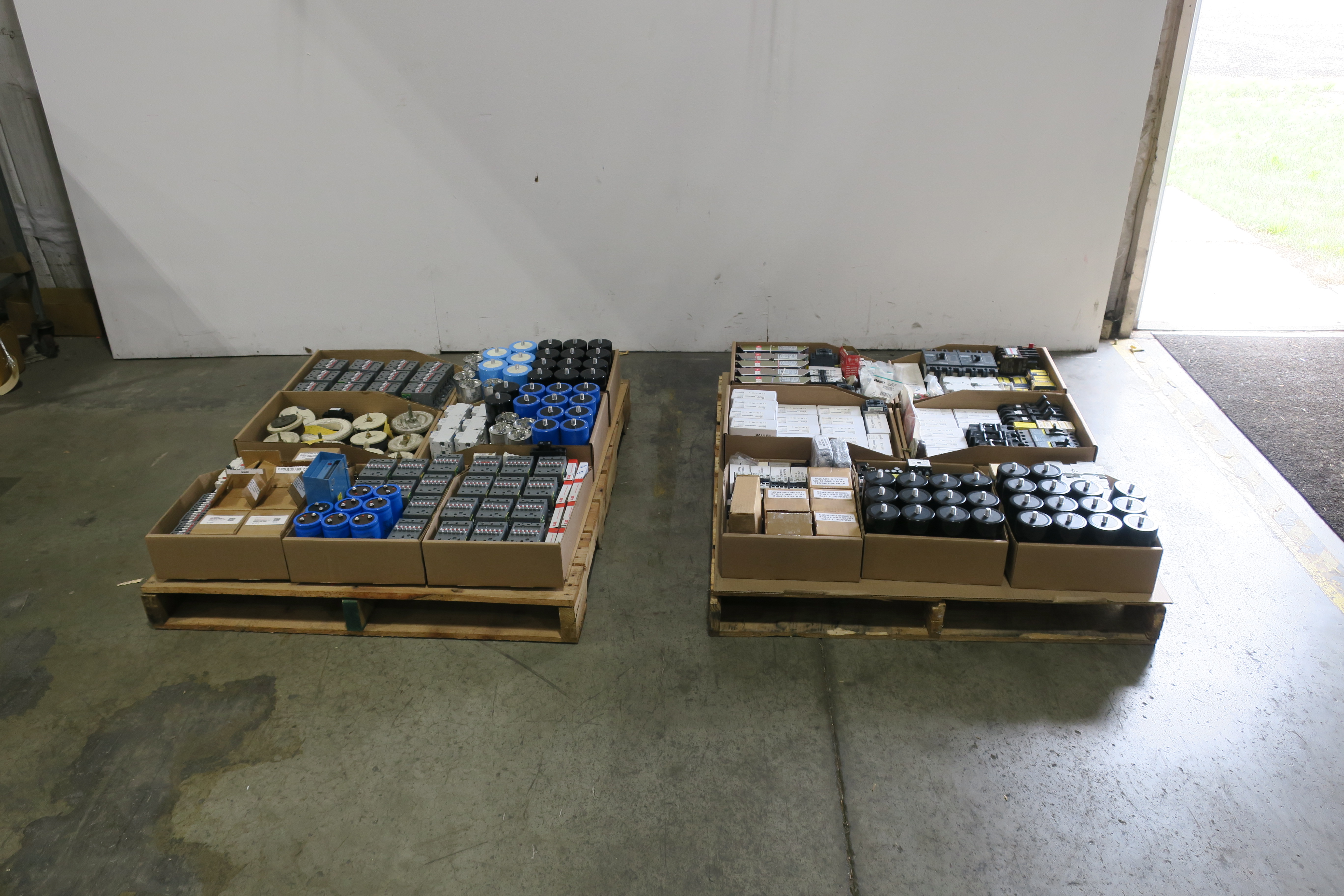 SKU 1784306 - 2 PALLETS OF ASSORTED ELECTRICAL COMPONENTS - ELECTRICAL COMPONENTS