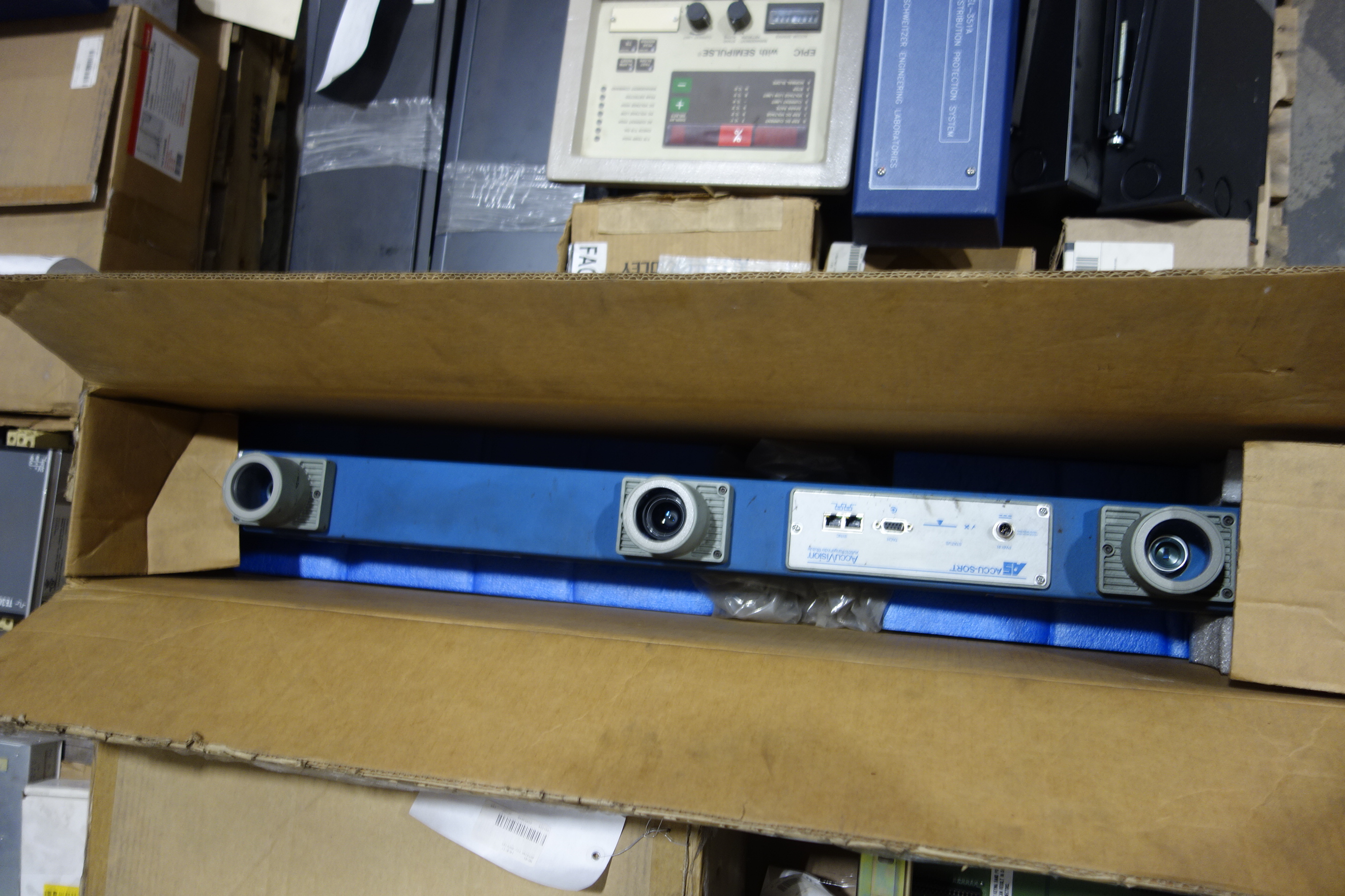 SKU 1776625 - 4 PALLETS OF ASSORTED PLC MODULES AND CHASSIS - PLC MODULES
