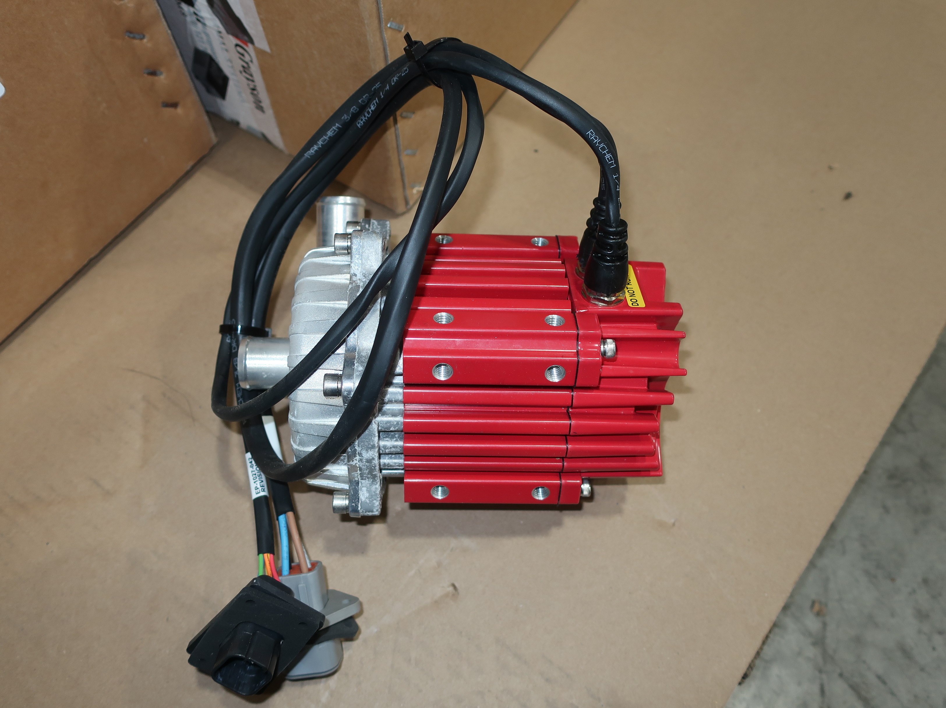 SKU 1775838 - LOT OF 6 GRAYSON WP-6751-101 OEM ELECTRIC WATER PUMPS - PUMPS