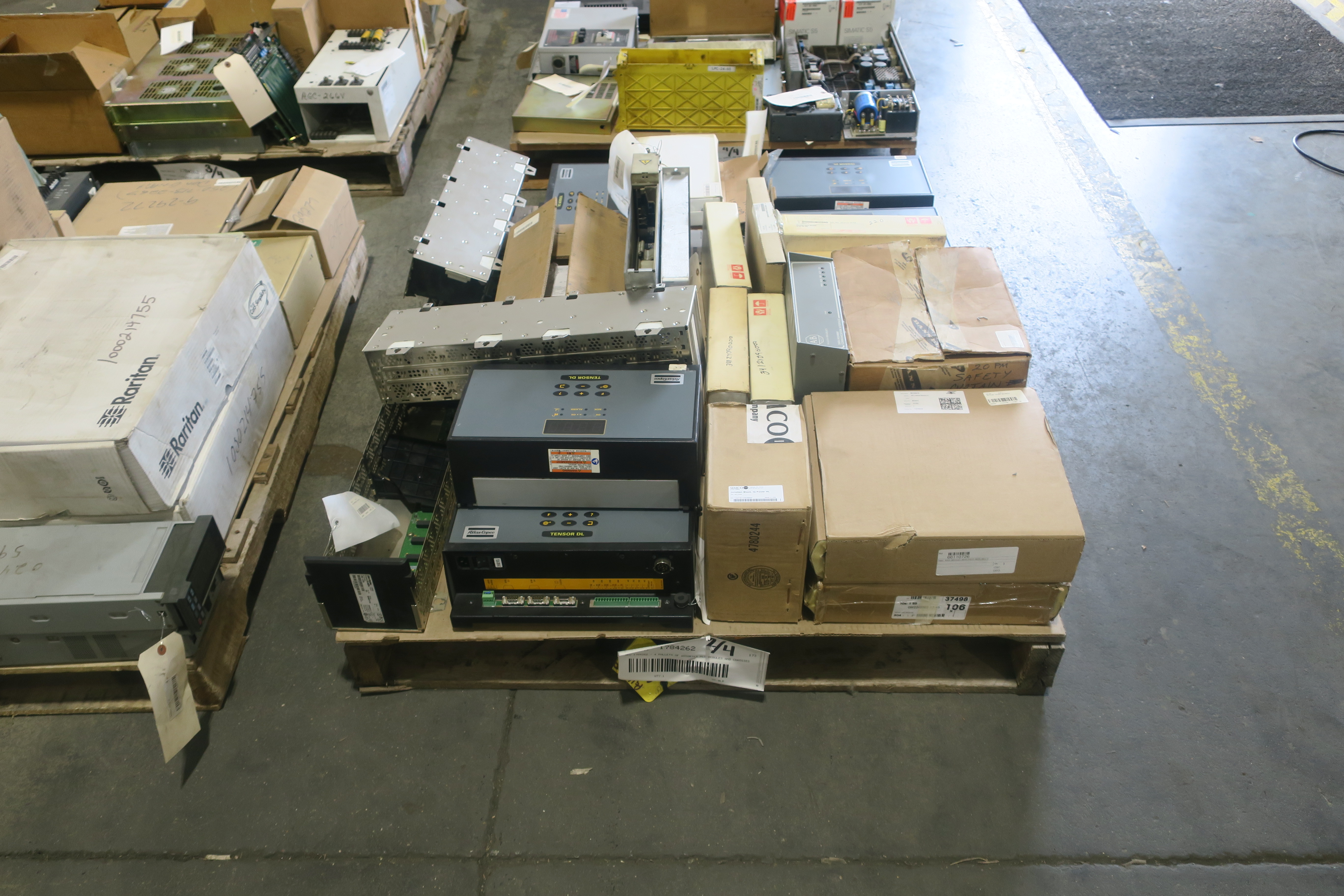 SKU 1784262 - 4 PALLETS OF ASSORTED PLC MODULES AND CHASSIES - PLC MODULES