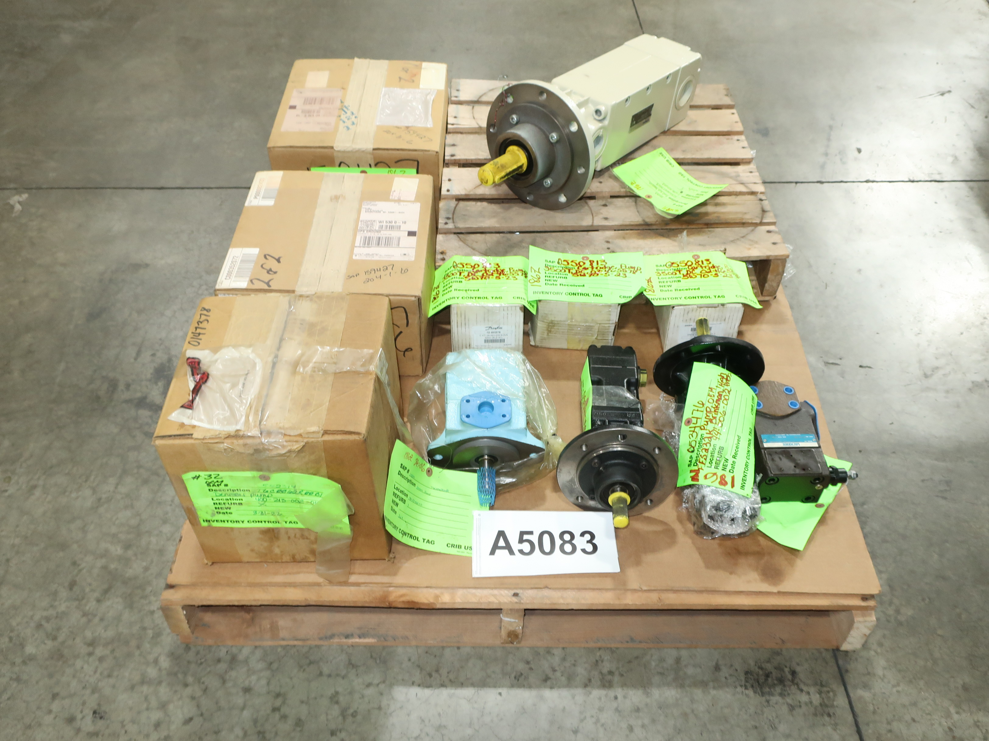 PALLET OF ASSORTED PUMPS AND PUMP REPLACEMENT PARTS - PUMPS